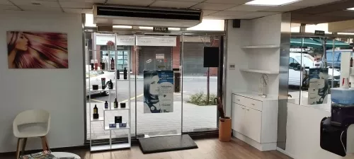 Espacios interiores de la peluquería.
